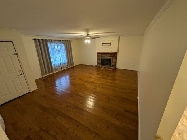 Photo - 3BD/2BA Single Family Home in Hickory, NC!