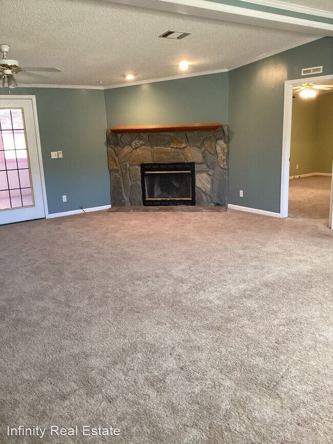 Photo - 3 br, 2 bath House - 41 Dixie Trail Rd