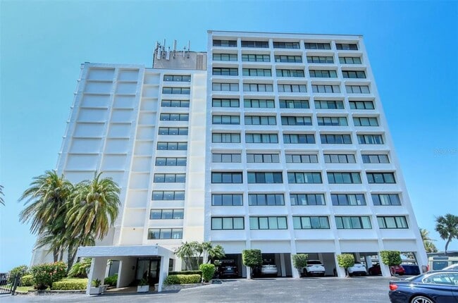 Building Photo - 4822 Ocean Blvd Unit 2F Rental