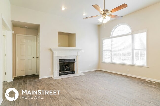 Photo - 160 Cedarhurst Ln