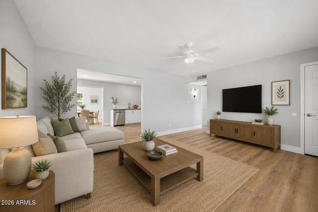 Photo - 2340 E Isabella Ave