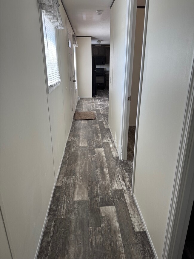 Photo - 10 Saratoga Dr