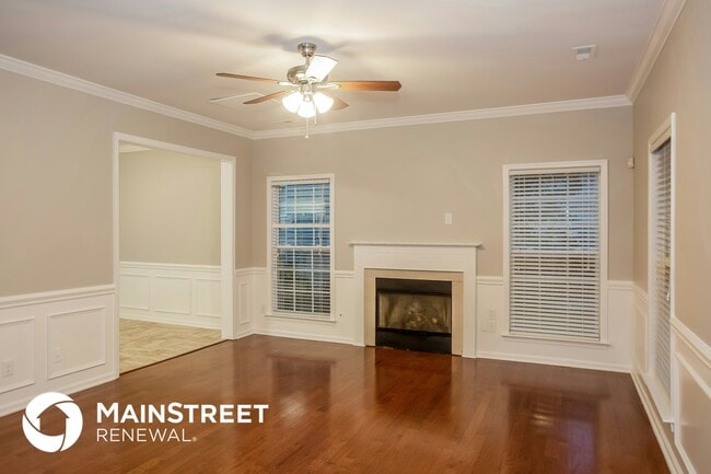 Photo - 8293 Chatham Oaks Dr