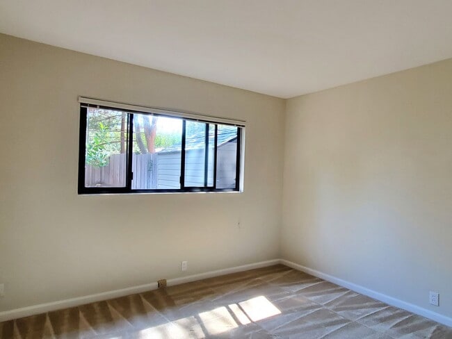 Photo - Cute Single Family Home, Newer kitchen, Ne...