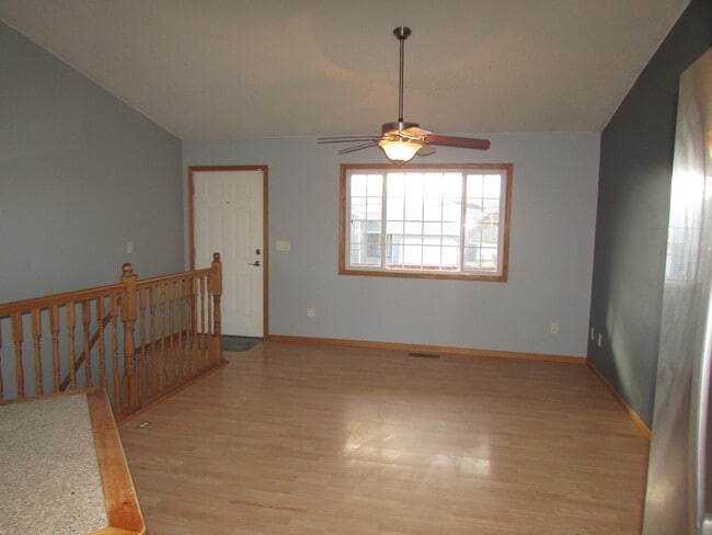 Photo - 3 BED | 3 BATH | DOUBLE GARAGE | SOUTH