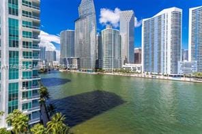 Photo - 888 Brickell Key Dr Unidad # 1004 Rental