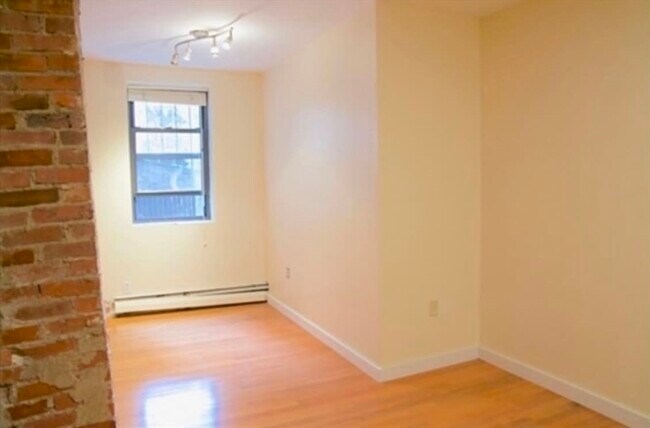 Photo - 670 Tremont St Unidad 1