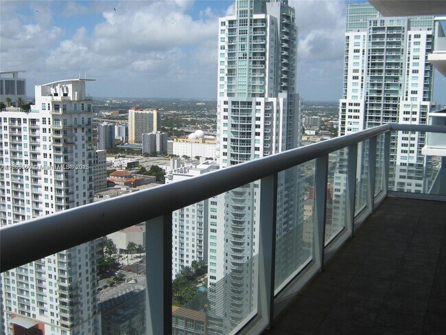Building Photo - 50 Biscayne Blvd Unit 4207 Rental