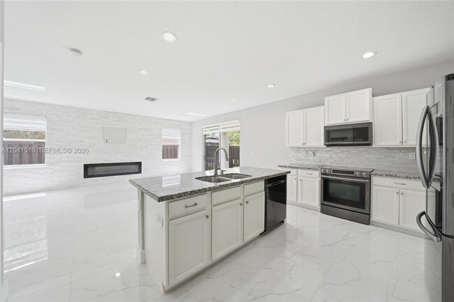 Photo - 4107 NE 20th St