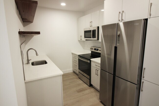 Building Photo - 10 New St Rental