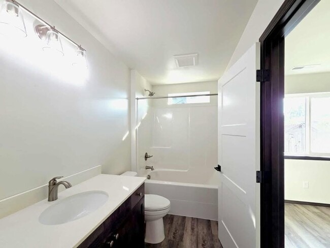 Photo - 1214 N Baker Ave Unit 1211