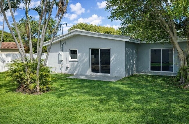 Photo - 1881 NW 5th Terrace