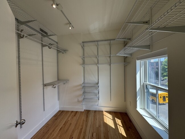 Photo - 25 E Main St Unit 4