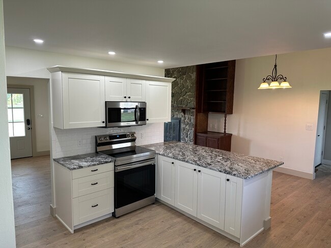 Photo - 2511 W Main St