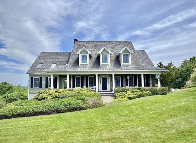 Photo - 63 Skyfields Dr