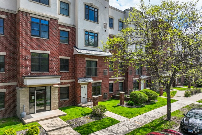 Photo - Mill Trace Condominiums