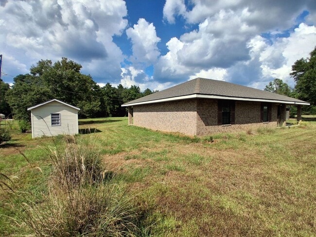 Building Photo - 9810 Lewis Rd