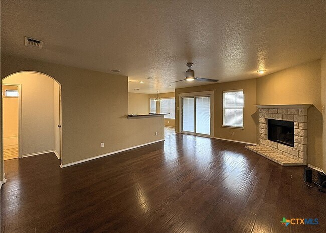 Photo - 2404 Griffin Dr