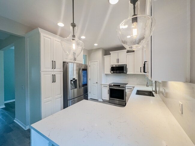 Photo - 122 Peoria Blvd