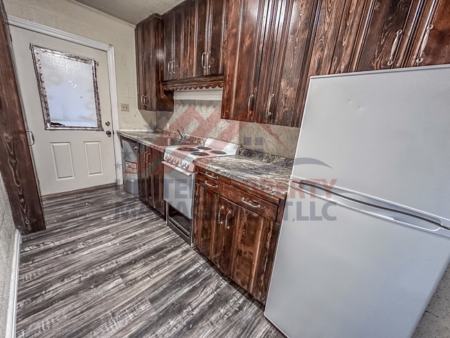 Photo - 207 N Alameda St Unit Apt 4