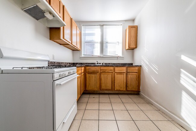 Photo - 8440-42 S Drexel Ave