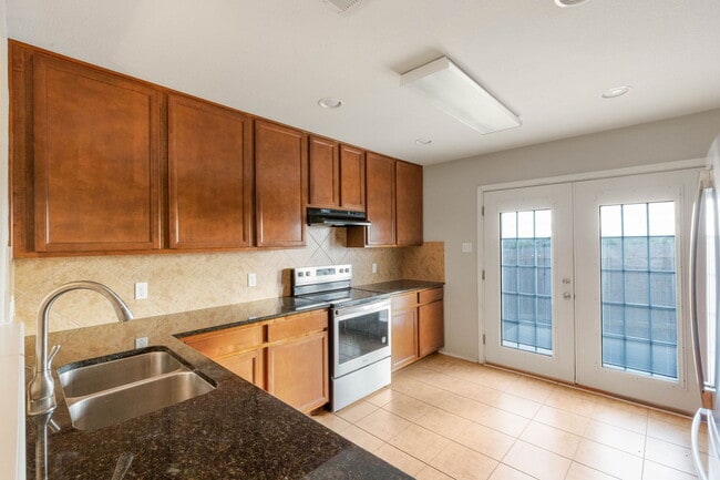 Photo - 11532 Ashbrook Dr