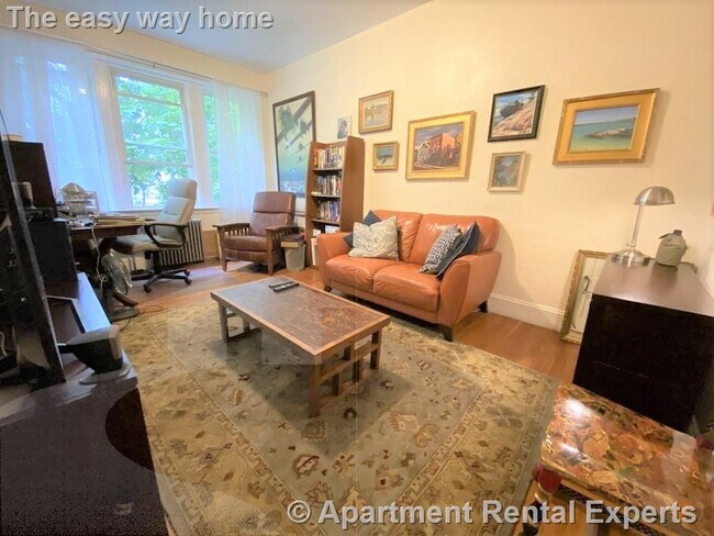 Photo - 73 Martin St