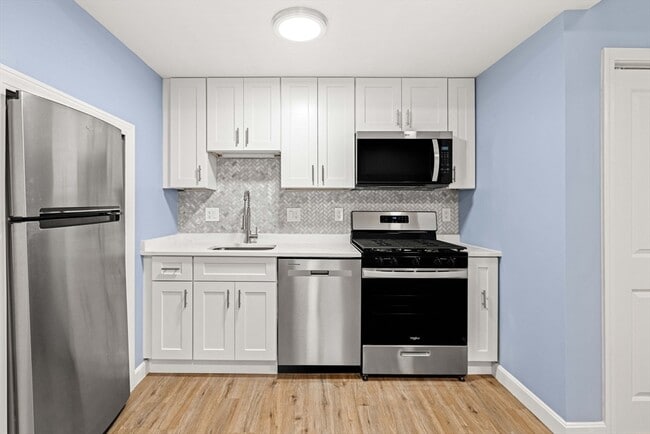 Photo - 526 E 5th St Apartment Unit 2