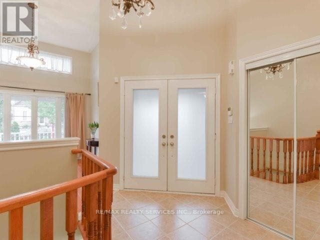 Photo - 106 Pennyroyal Crescent