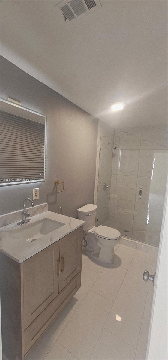 Photo - 338 8th Ave SW