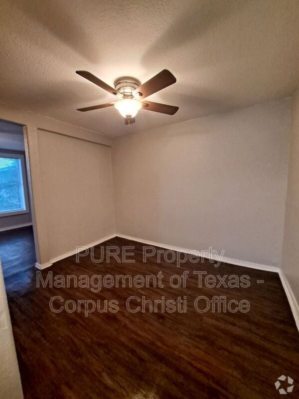 Building Photo - 901 Furman Ave Rental