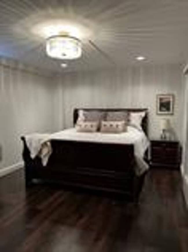 Photo - Beautiful Fifteenth floor Furnished one Be...