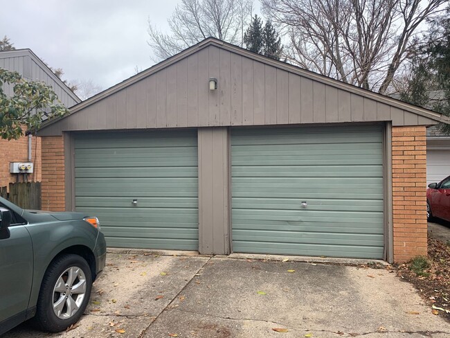 Photo - Urbana Two Bedroom/One Bathroom w/Garage Duplex