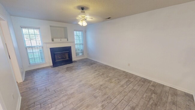 Photo - 1148 Academic Dr