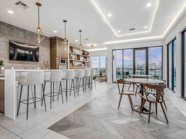 North Building Sky Lounge - Bexley at Left Bank