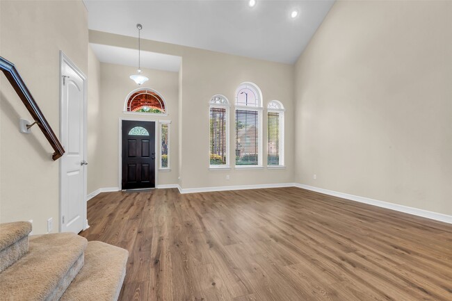 Photo - 9314 Sundew Ct