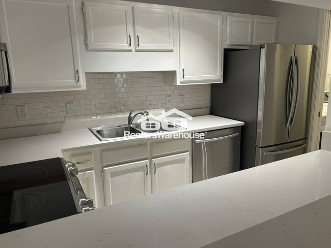 Photo - 1303 Gables Dr Unit 1303