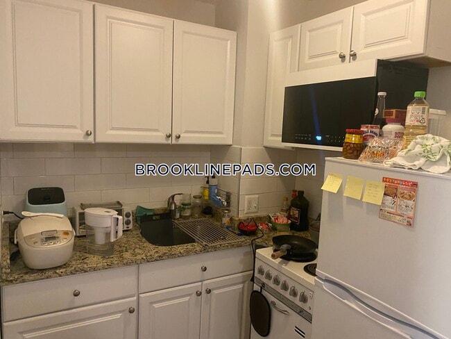 Photo - 198 St Paul St Apartment Unit 3