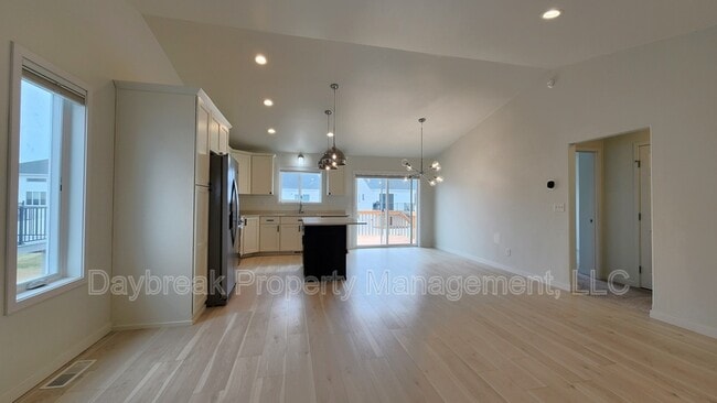 Photo - 2584 66th Ave S