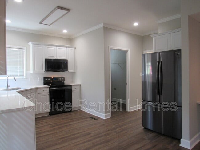 Photo - 1843 Russet Woods Ln