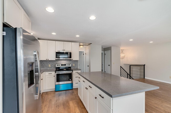 Photo - 7305 S Webster St