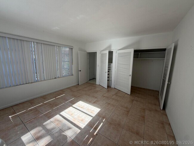 5806 N Flagler Dr