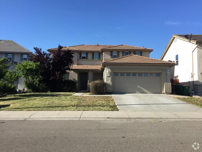 Building Photo - Specious Home has 5Br and 3Ba.