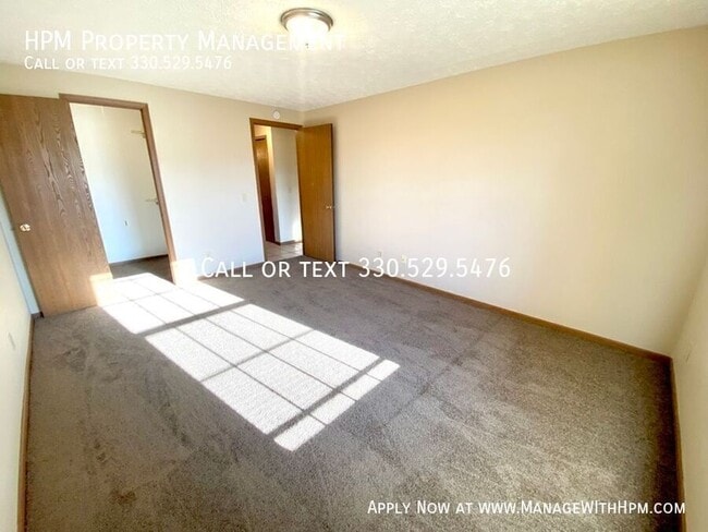 Photo - 1876 Ledgewood Blvd NE