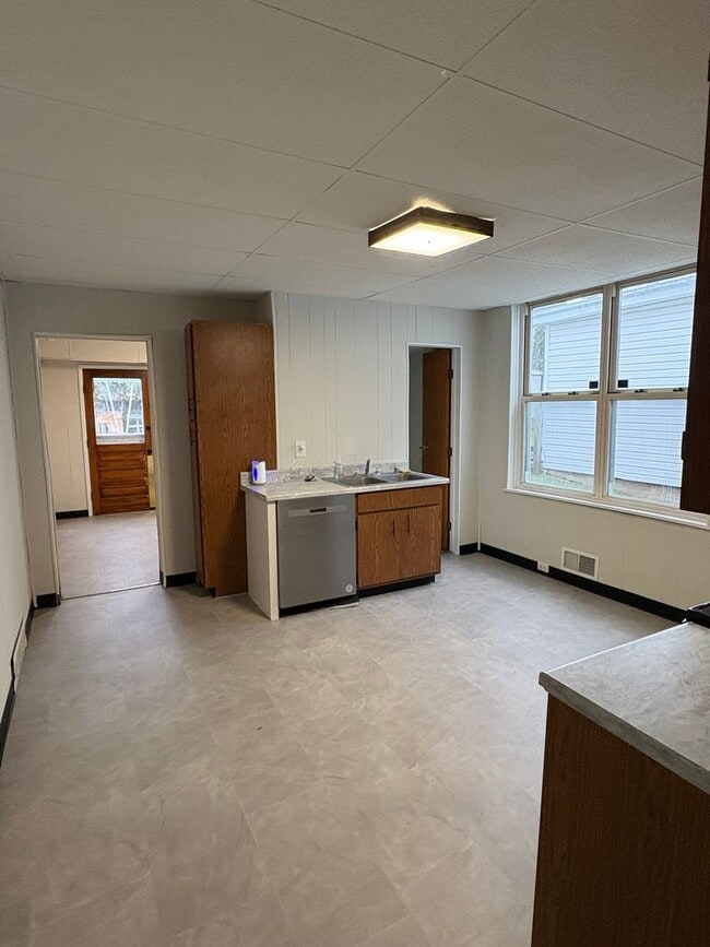 Photo - NORWOOD- Cute 2 bedroom 1.5 baths with fenced yard