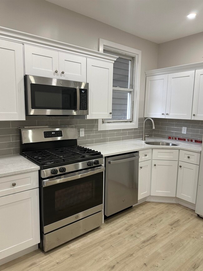 Photo - 34 Humphrey Ave Unit 1