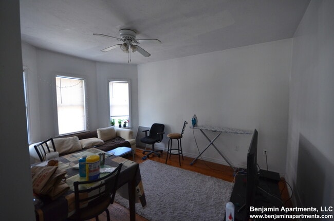 Photo - 26 Haskell St Unit 2