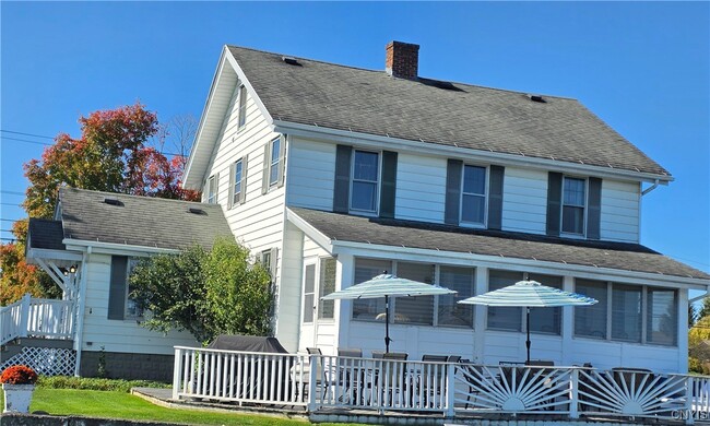 Photo - 5358 W Lake Rd
