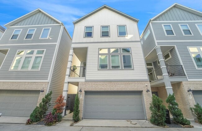 Building Photo - 622 Janisch Rd