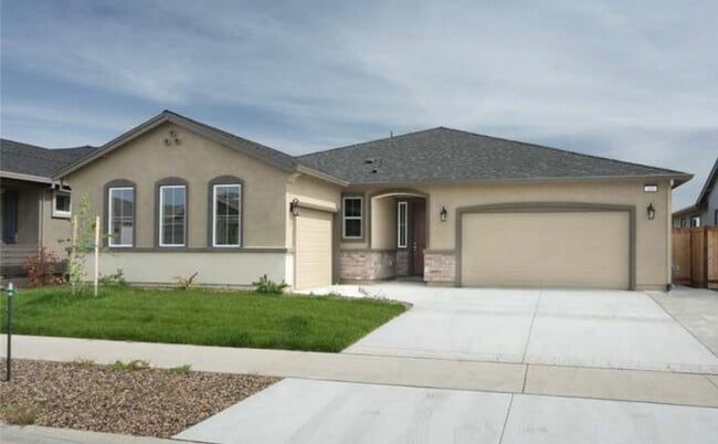 Building Photo - 443 Eel River Ln Rental